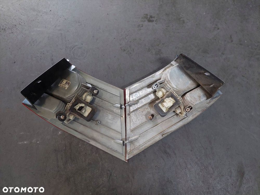 LAMPA LEWY+ PRAWY TYŁ  OPEL VECTRA C KOMBI - 3