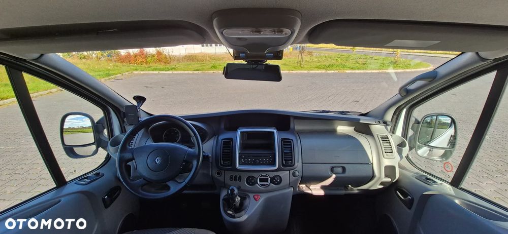 Renault Trafic Passenger L2H1 Expression - 12