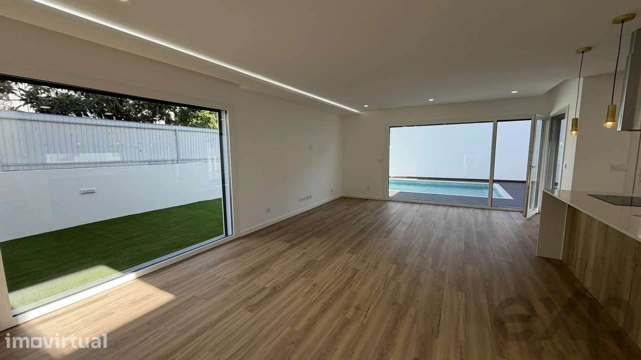 Moradia Moderna T4 com Piscina em Amora - Grande imagem: 5/21