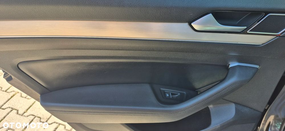 Volkswagen Passat 1.8 TSI BMT Highline DSG - 17