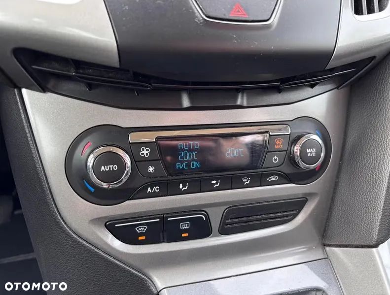 Ford Focus 1.6 Titanium - 10