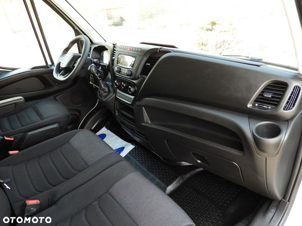 Iveco DAILY 35S16 PLANDEKA 10 PALET WEBASTO TEMPOMAT KLIMATYZACJA  160KM - 40