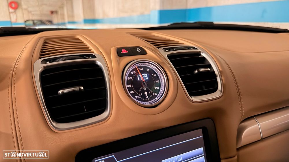 Porsche Cayman GTS PDK - 8