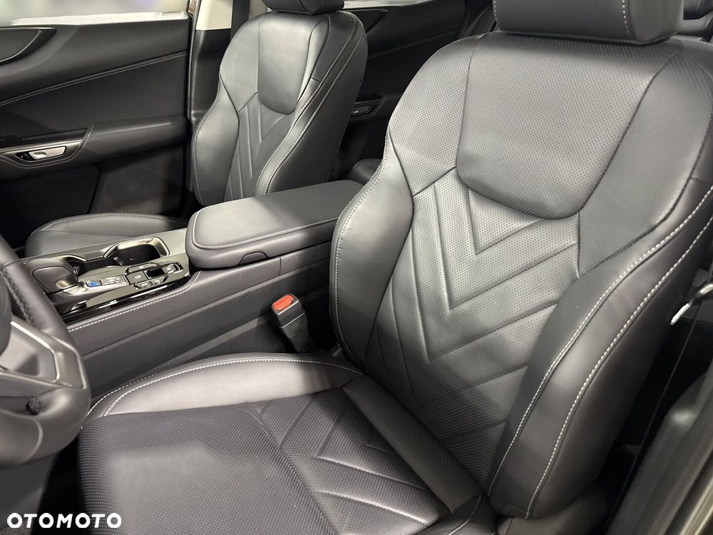 Lexus NX 350h Omotenashi AWD - 18