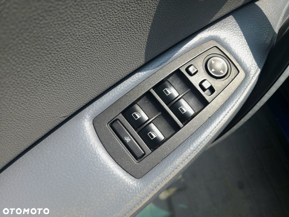 BMW X3 3.0d - 28