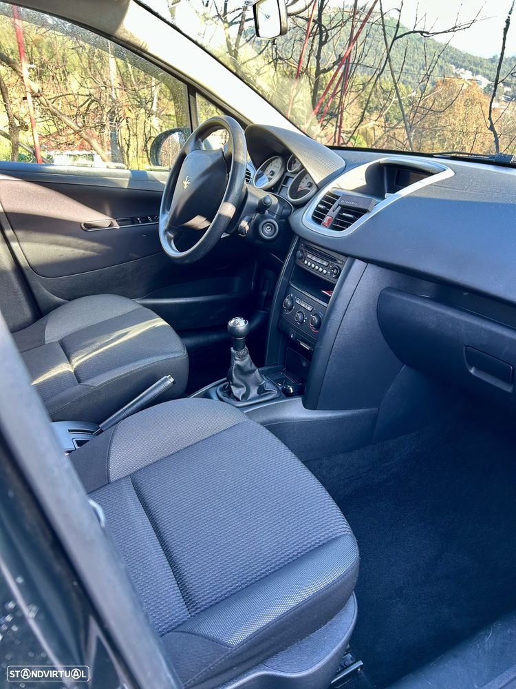 Peugeot 207 1.4 16V Active - 2