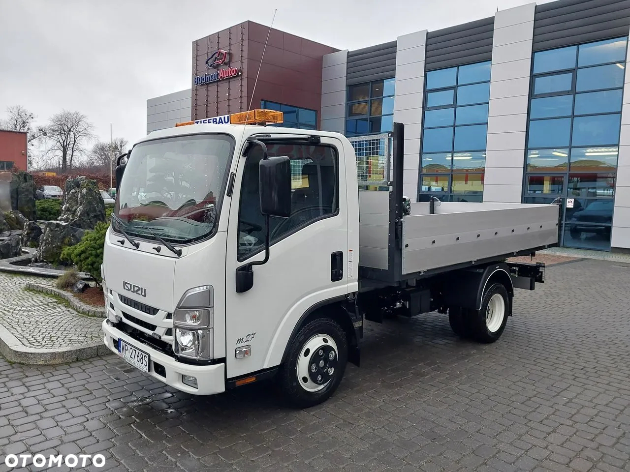 Isuzu M27 - 2