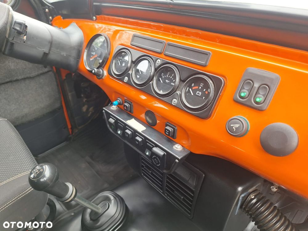 Uaz Inny - 13