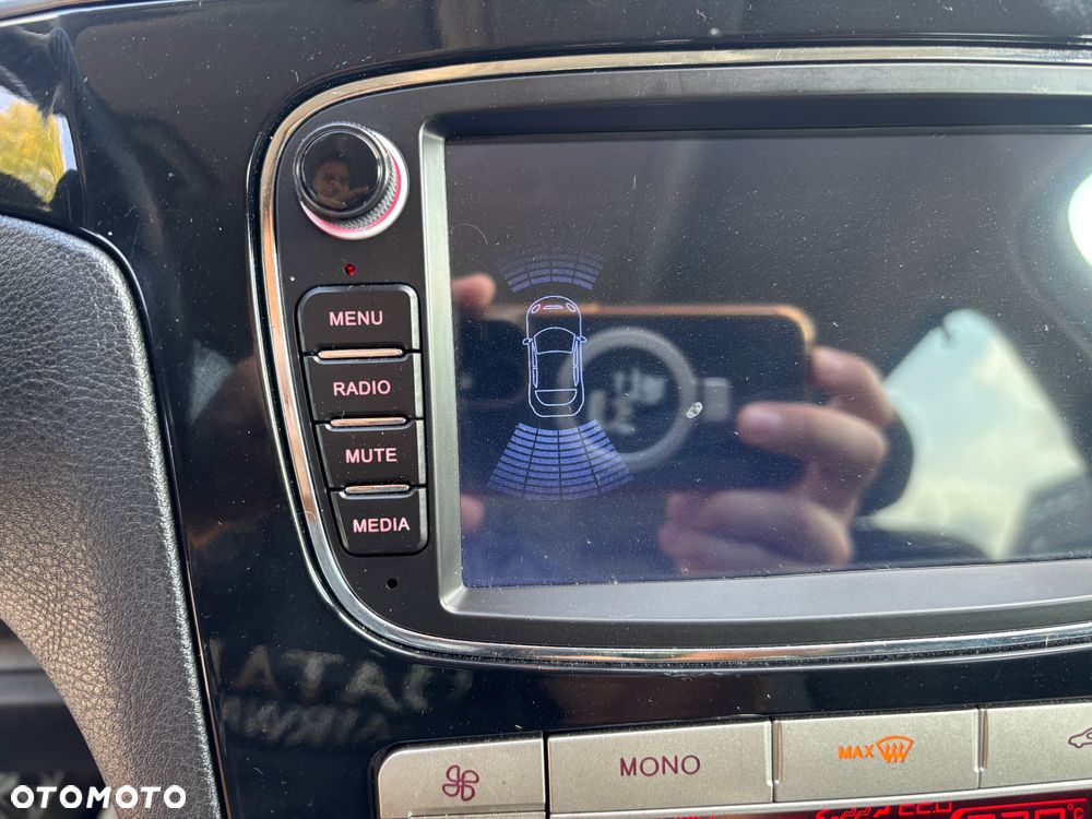 Ford Galaxy 2.0 TDCi Titanium - 24