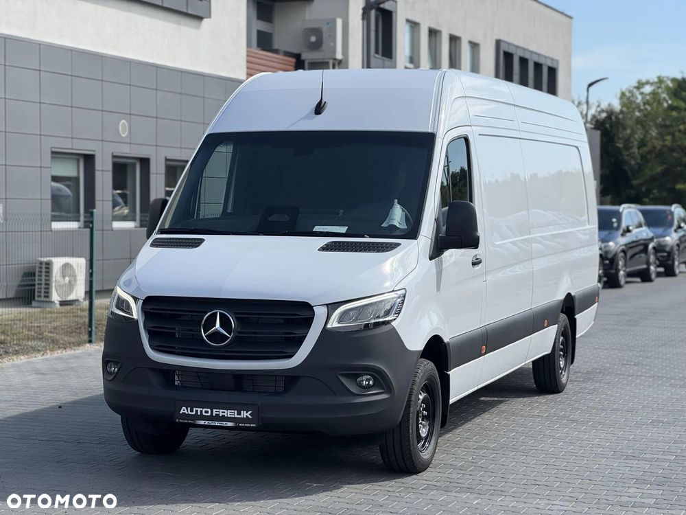 Mercedes-Benz Sprinter - 4