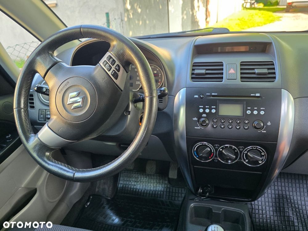 Suzuki SX4 - 11