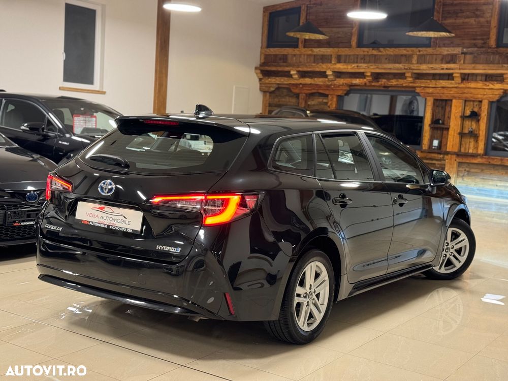 Toyota Corolla 1.8 Hybrid Comfort - 3