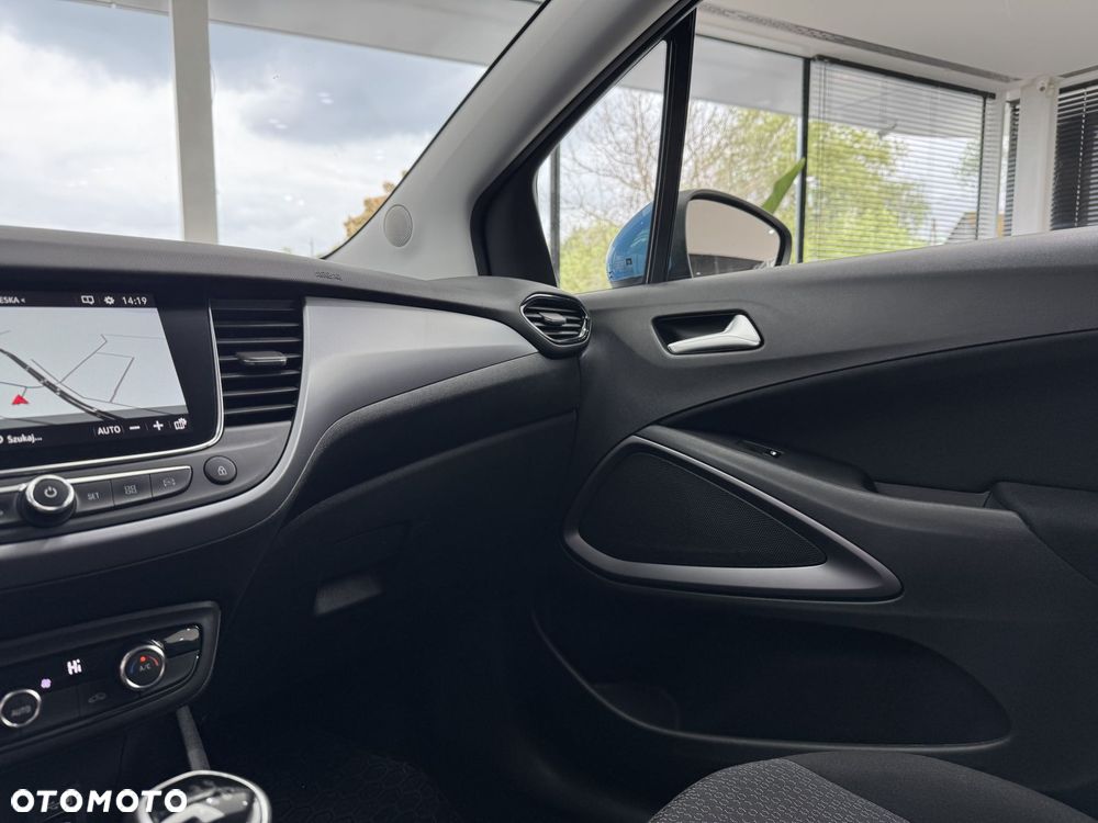 Opel Crossland X - 26