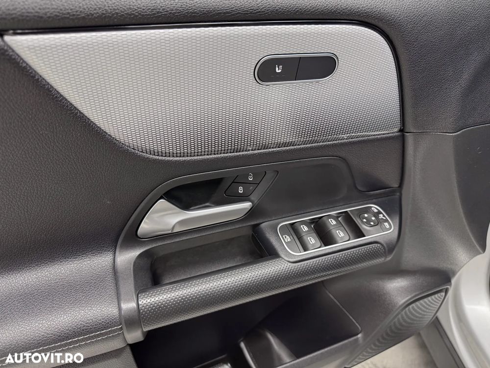 Mercedes-Benz GLA 180 d 8G-DCT Style - 17