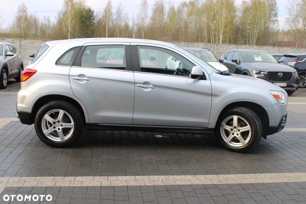 Mitsubishi ASX - 8