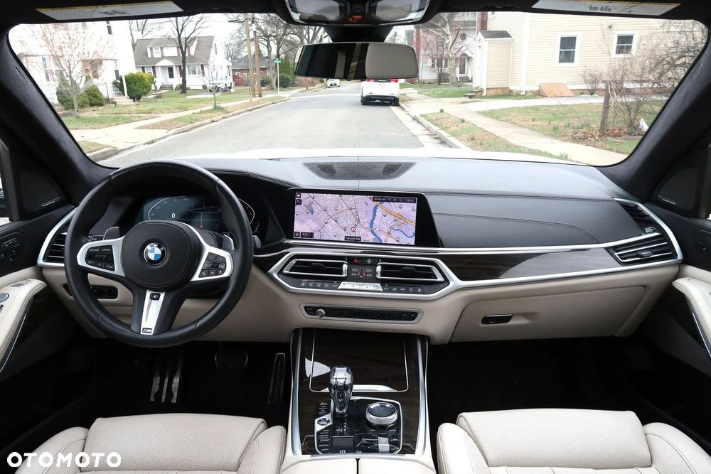 BMW X7 xDrive40i - 18