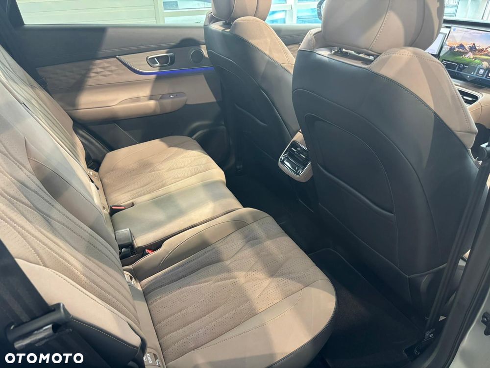 Chery Tiggo 8 1.5 T-GDI Super Hybrid Prestige DCT - 36