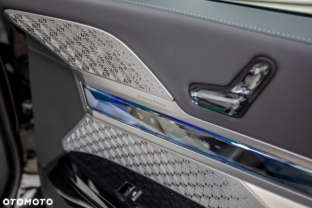 BMW Seria 7 - 35
