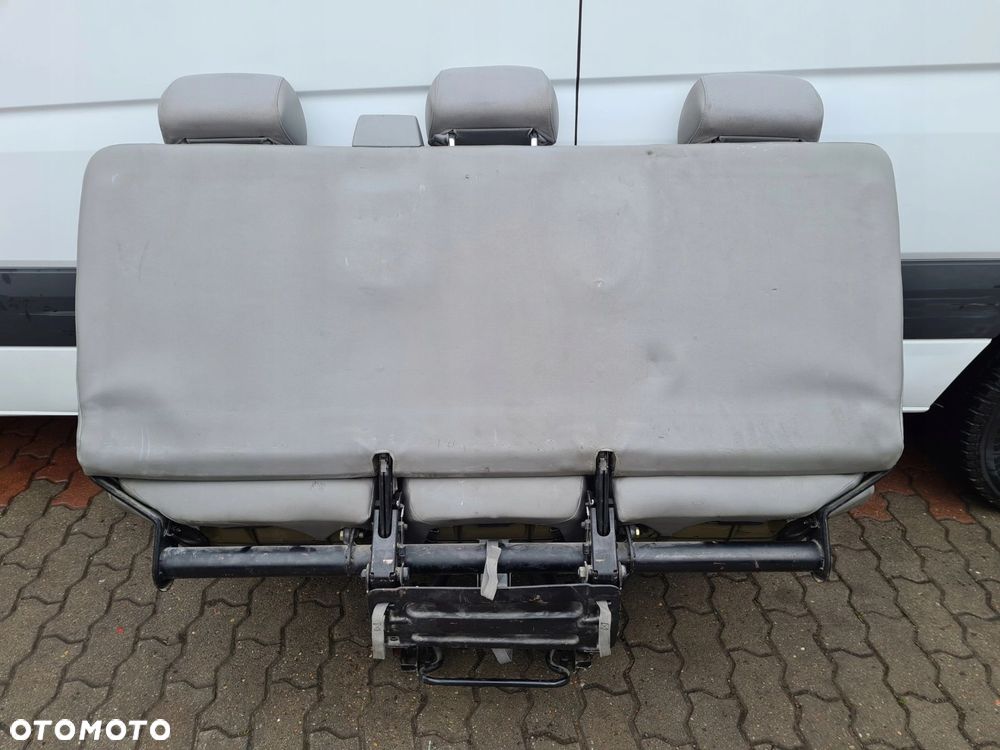 VW T5 T5 LIFT fotel trójka ławka tył 3rząd OX - 6