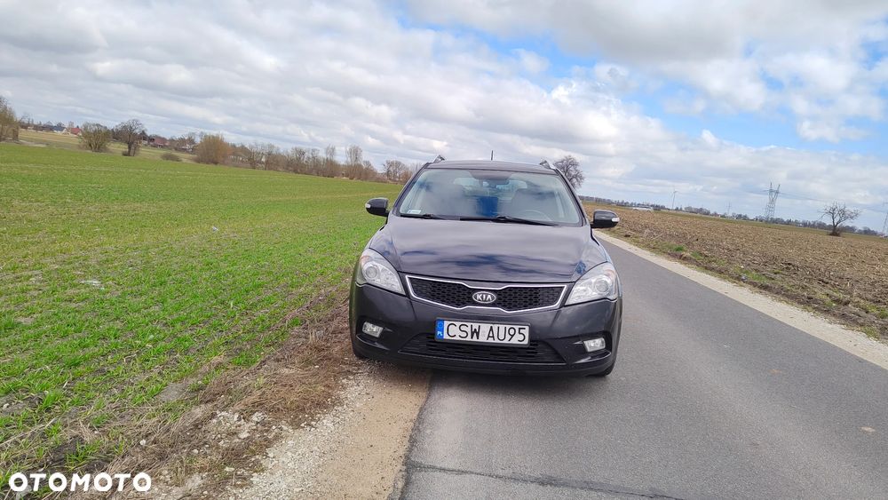Kia Ceed - 6