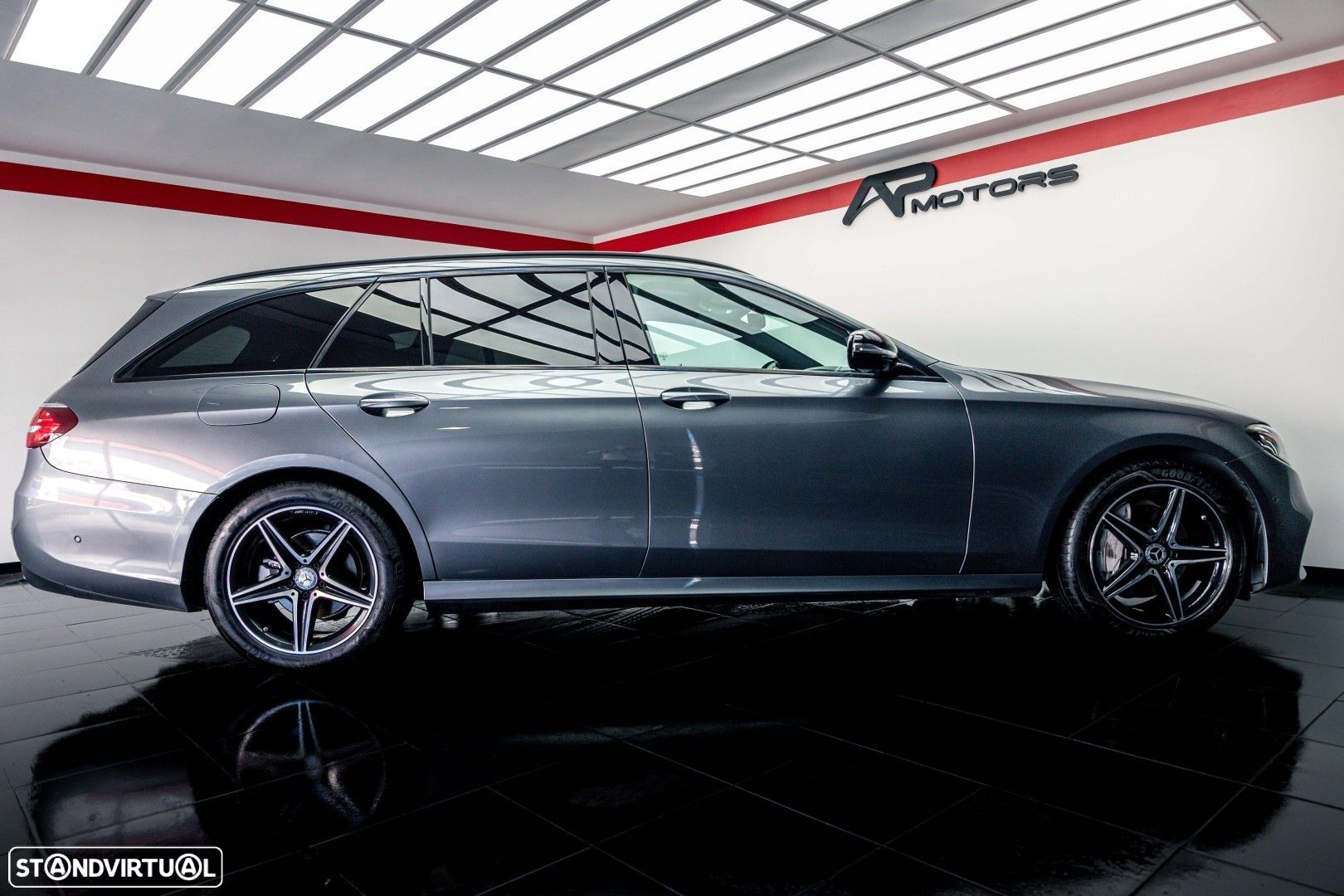 Mercedes-Benz E 220 d AMG - 15
