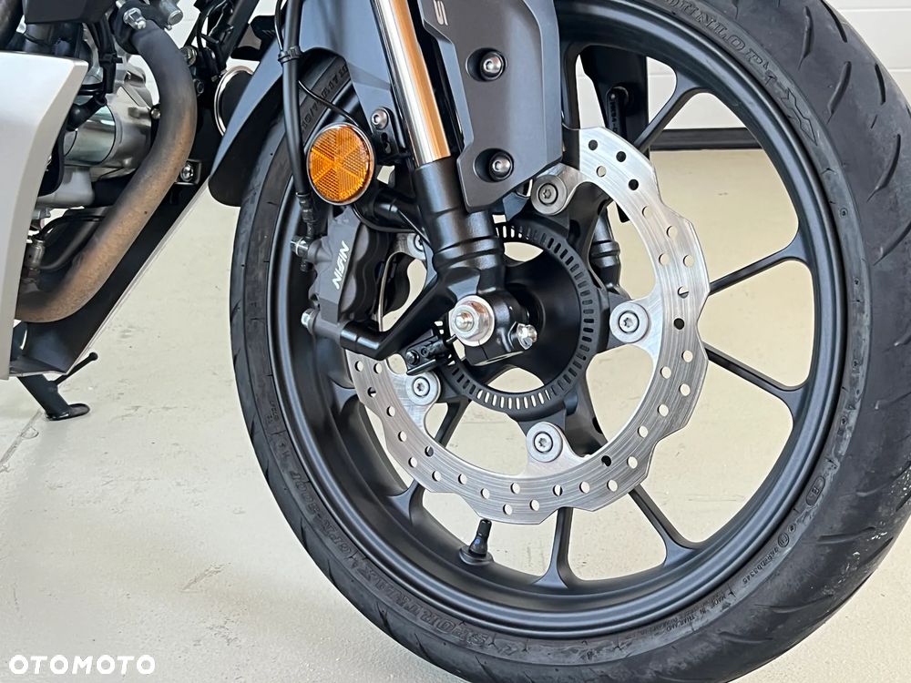 Honda CB - 23