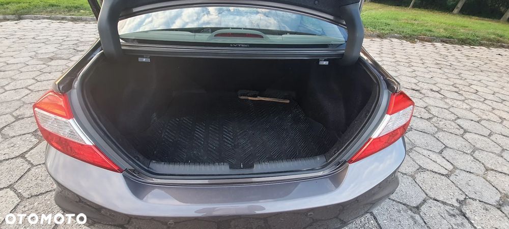 Honda Civic 1.8 Executive - 14