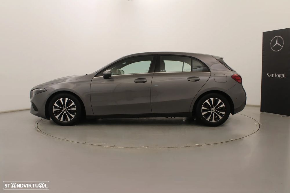 Mercedes-Benz A 200 Standard - 12