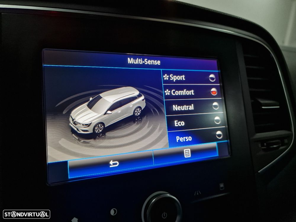 Renault Mégane Sport Tourer 1.6 dCi GT Line - 29