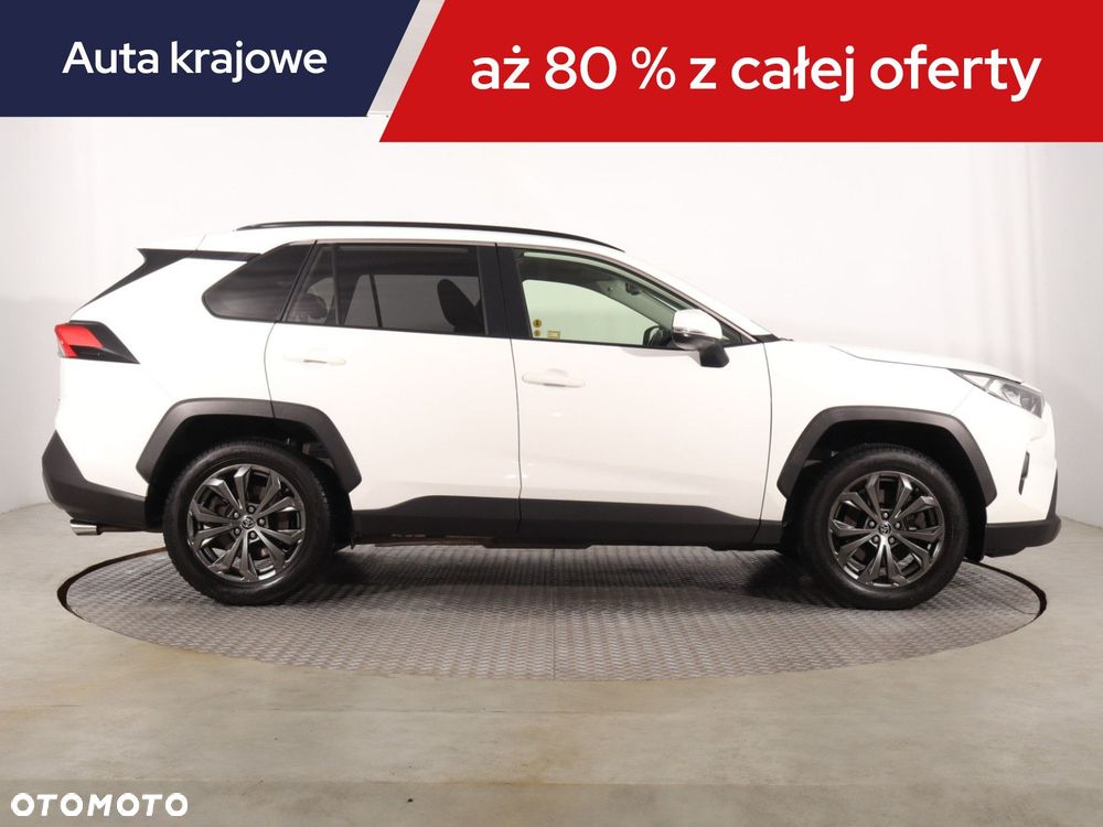 Toyota RAV4 - 8