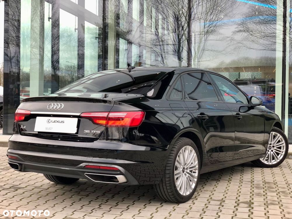 Audi A4 Limousine - 10