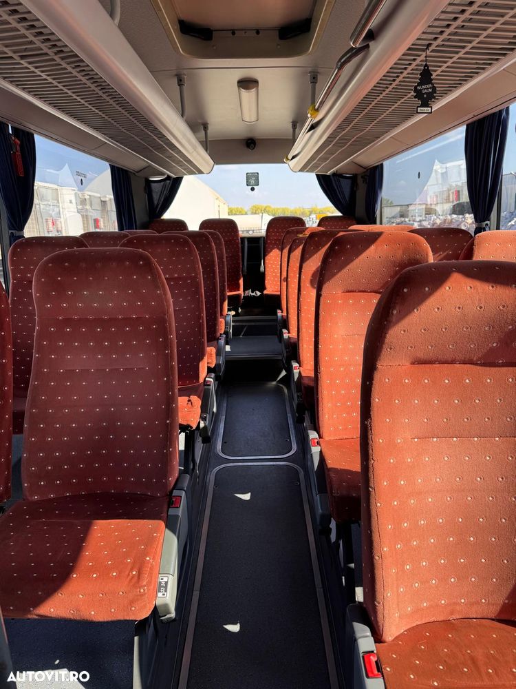 Mercedes-Benz INTOURO - 14