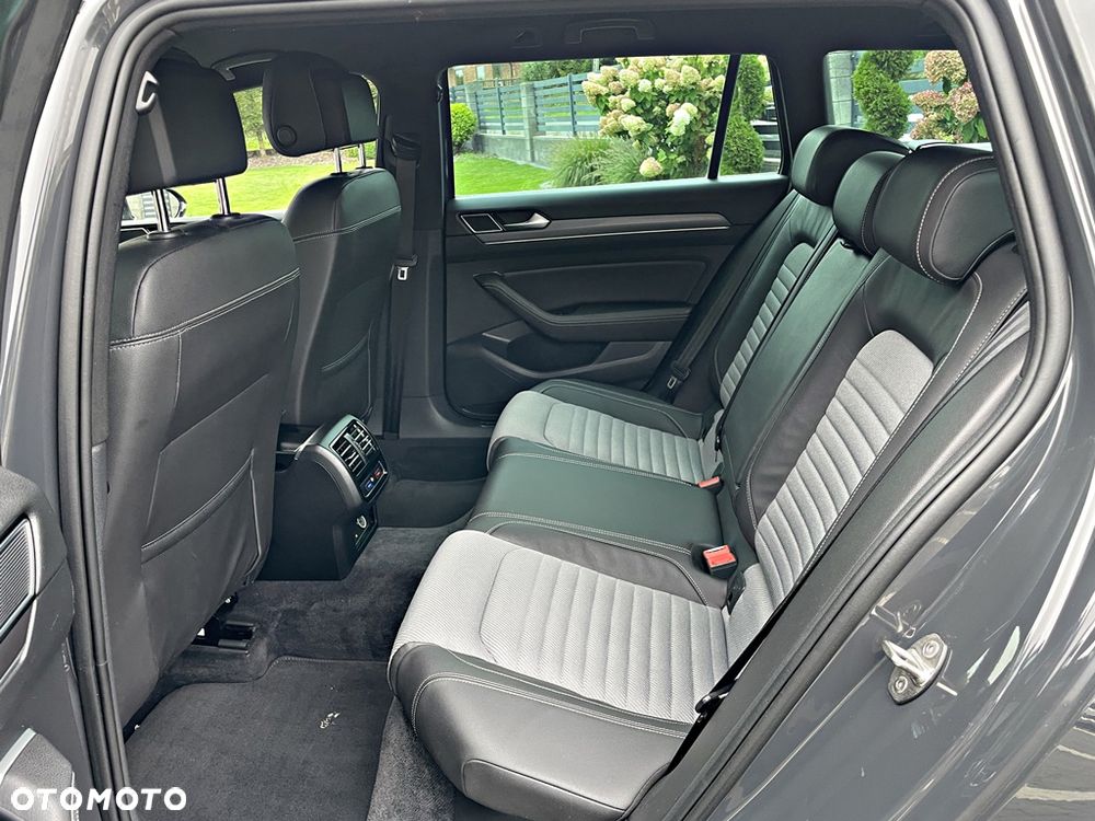 Volkswagen Passat Variant 1.6 TDI (BlueMotion Technology) Comfortline - 18
