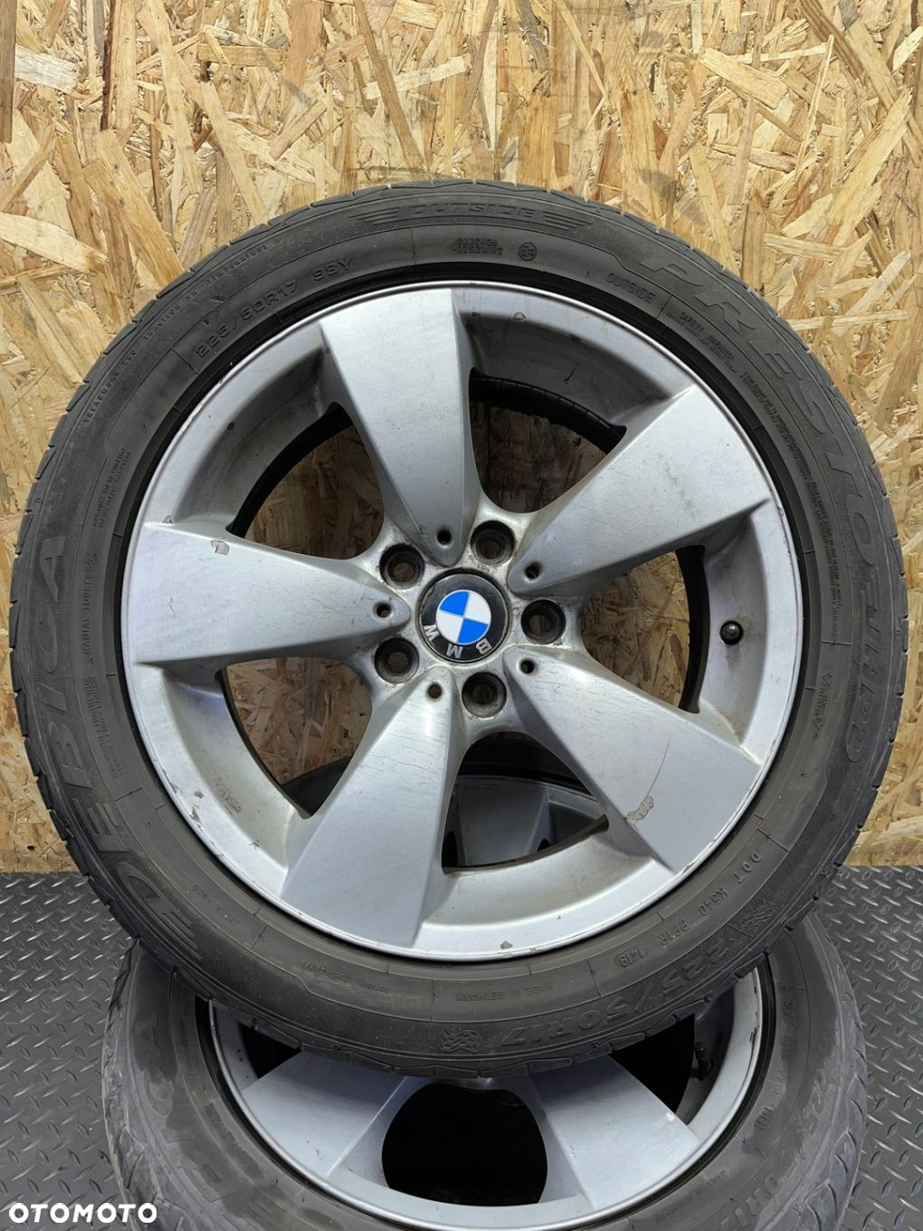 FELGI ALUMINIOWE 4X BMW OE 7.5x17 5x120 ET20 STYLING 138 OE 6762001 - 8