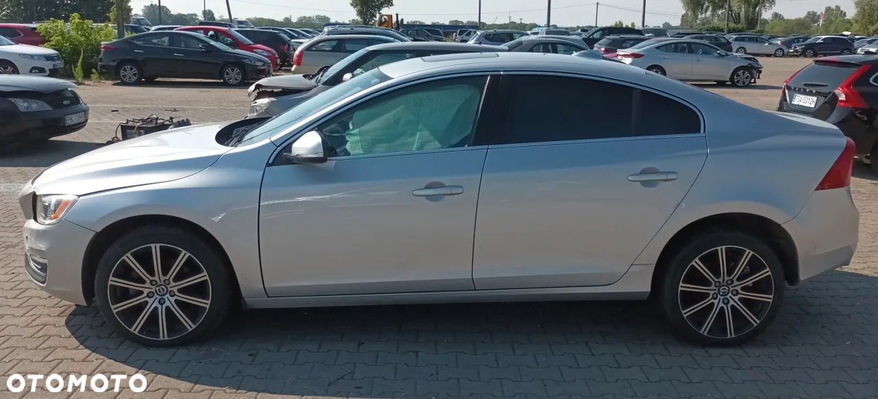 Volvo S60 - 4