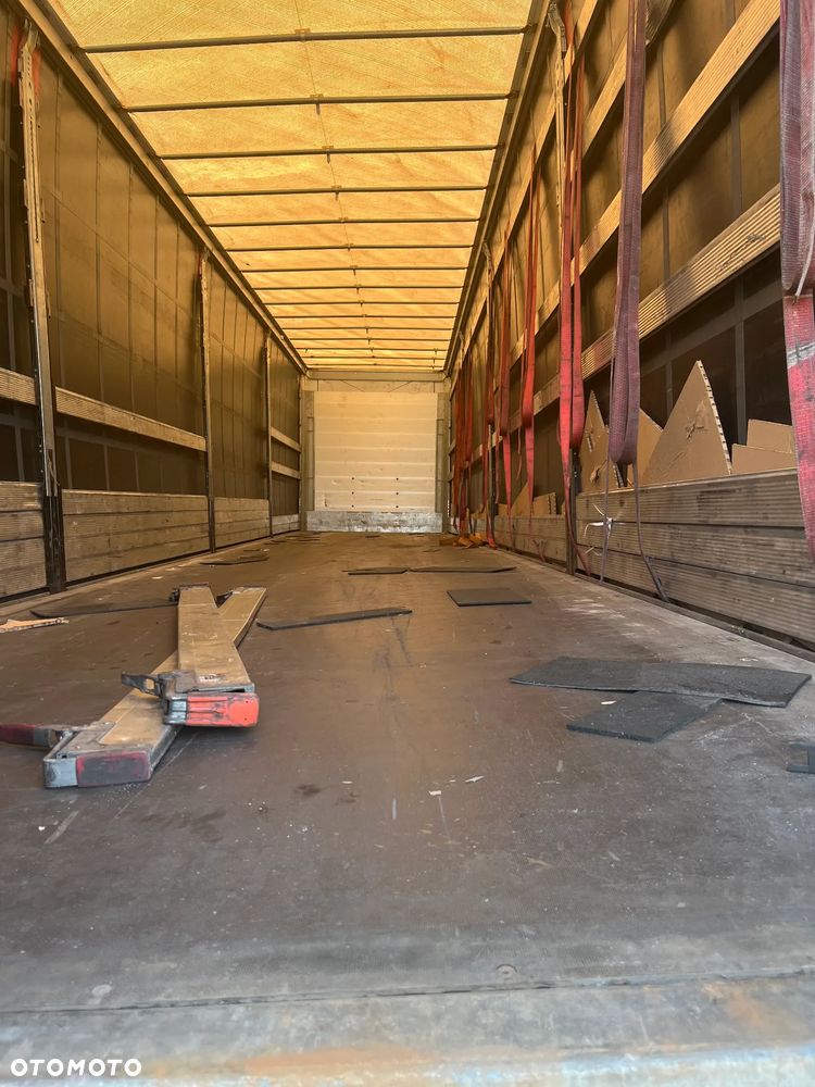 Schmitz Cargobull SCB S3T - 4