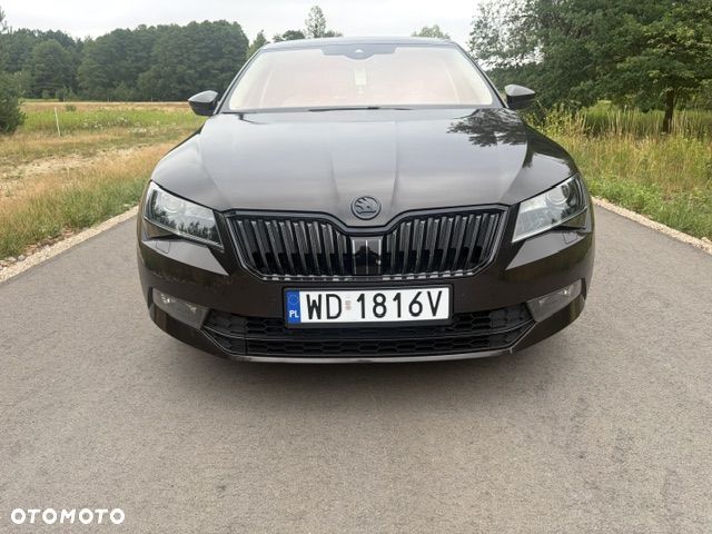 Skoda Superb 2.0 TDI L&K DSG - 2