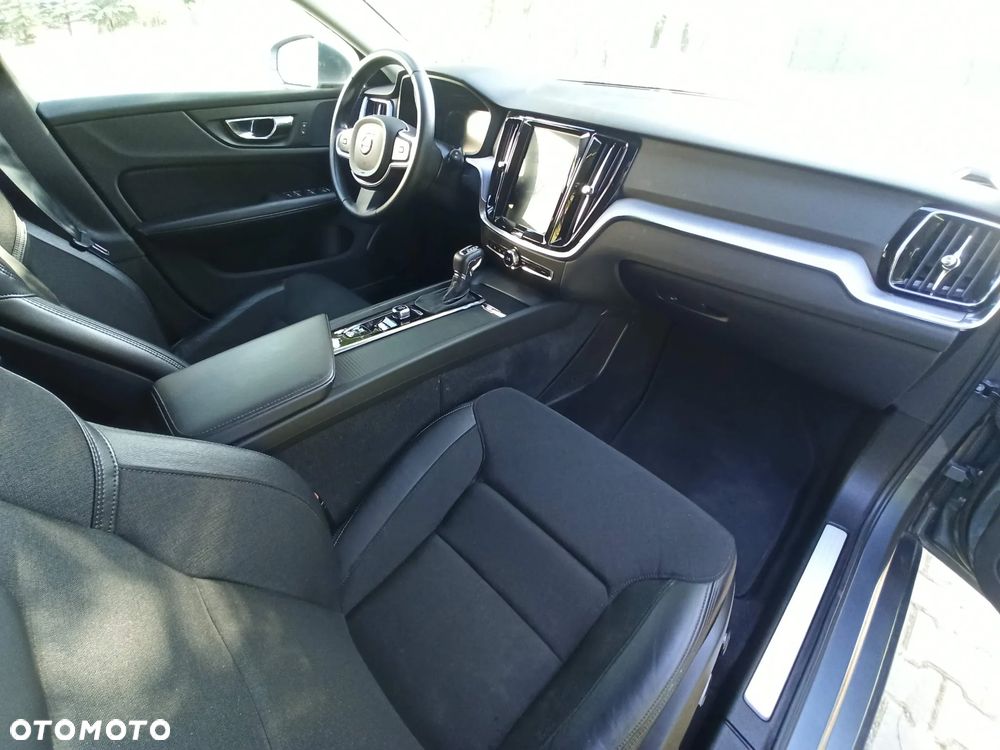 Volvo V60 D3 Geartronic Momentum - 31
