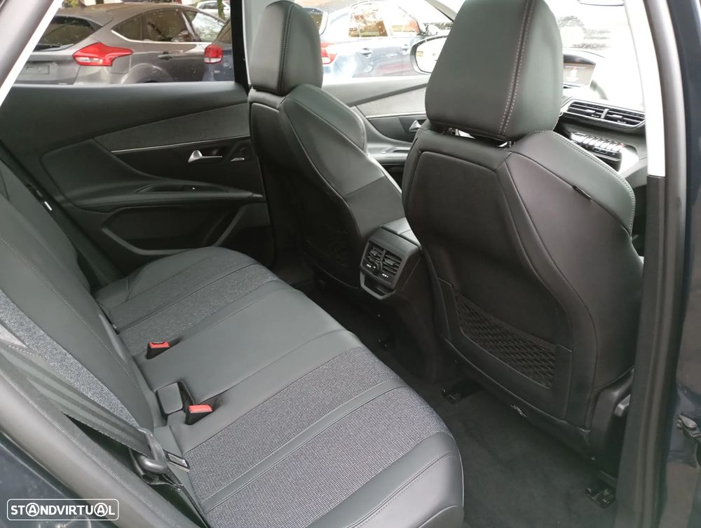 Peugeot 3008 1.2 PureTech Allure Pack EAT8 - 15