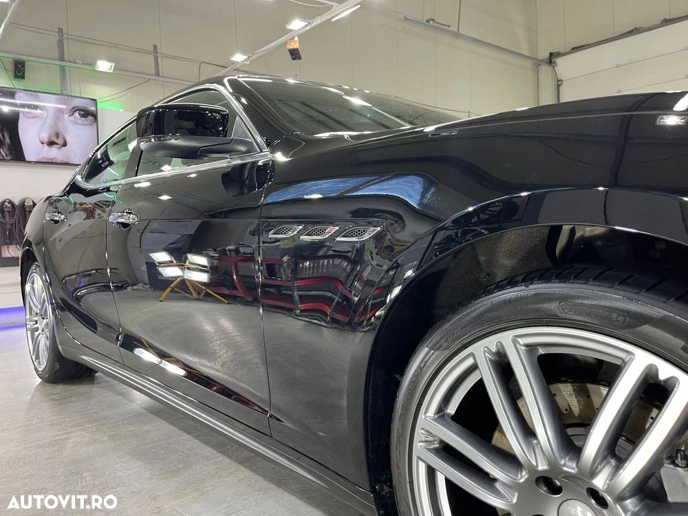 Maserati Ghibli - 4