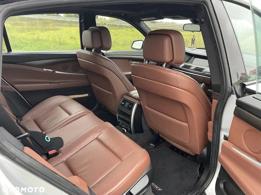 BMW 5GT 535i xDrive Gran Turismo - 8