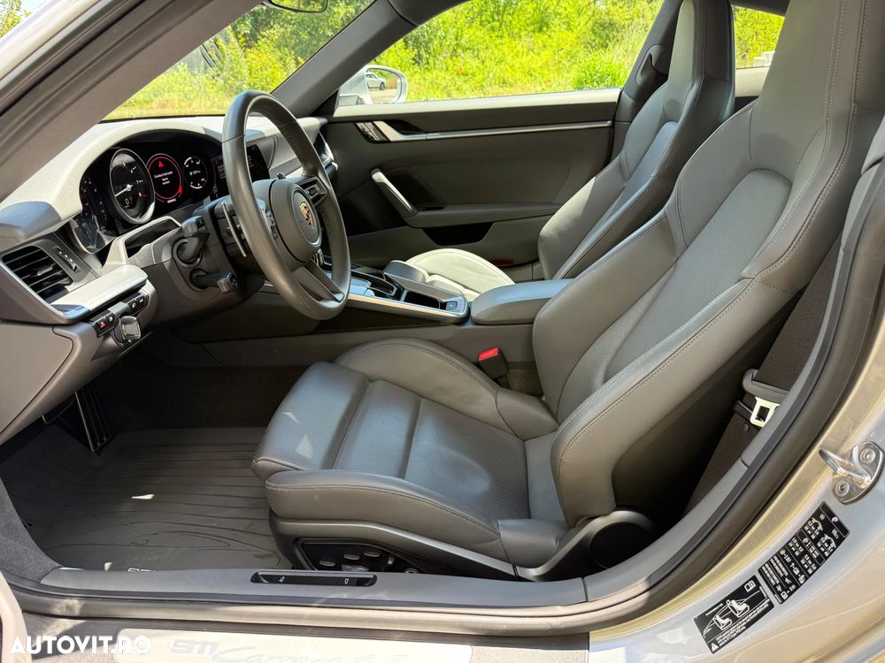 Porsche 911 4S PDK - 12