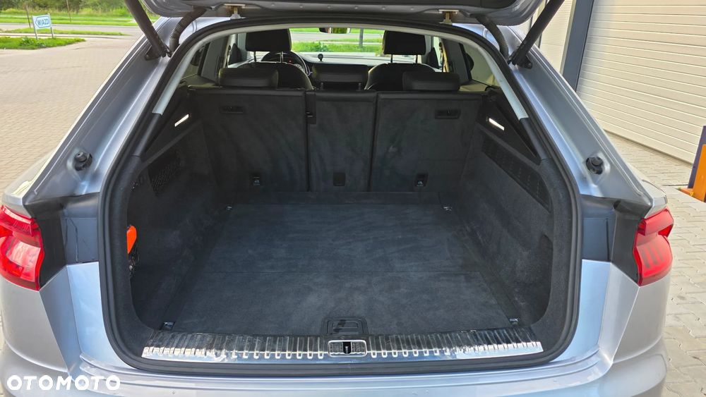Audi Q8 55 TFSI mHEV Quattro Tiptronic - 16