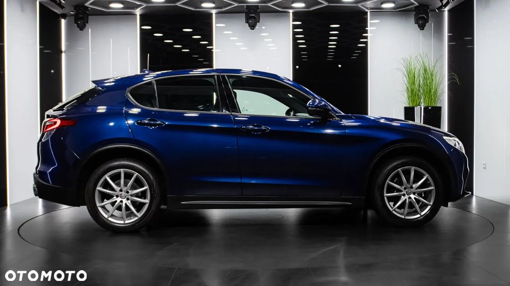 Alfa Romeo Stelvio 2.0 Turbo Executive Q4 - 8