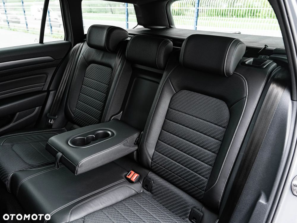 Volkswagen Passat Variant - 28