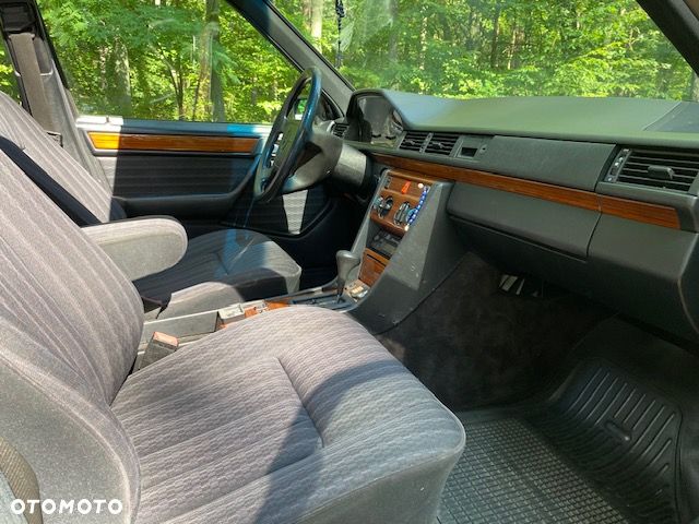 Mercedes-Benz W124 (1984-1993) - 8