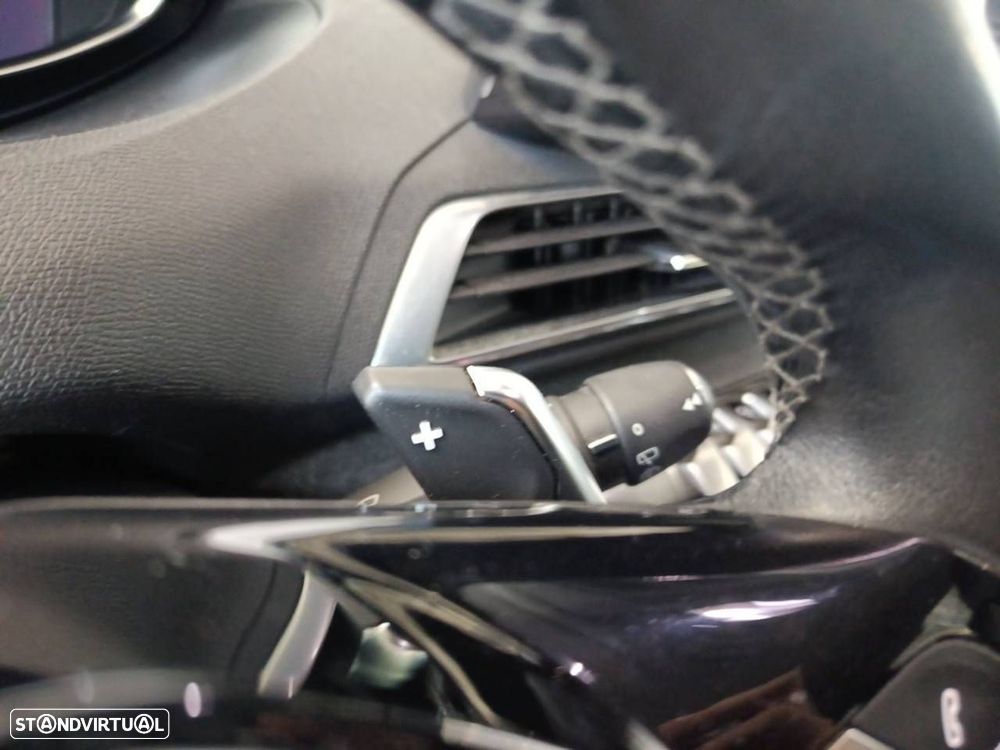 Peugeot 5008 1.5 BlueHDi Allure Pack EAT8 - 15