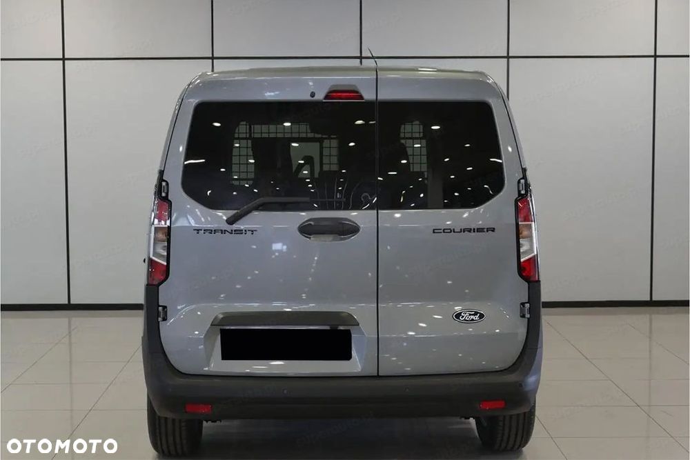 Ford Transit Courier - 6