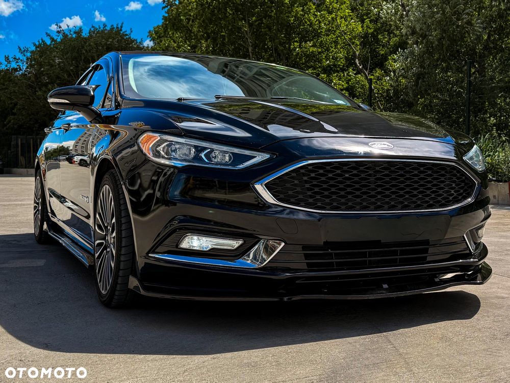 Ford Fusion - 2