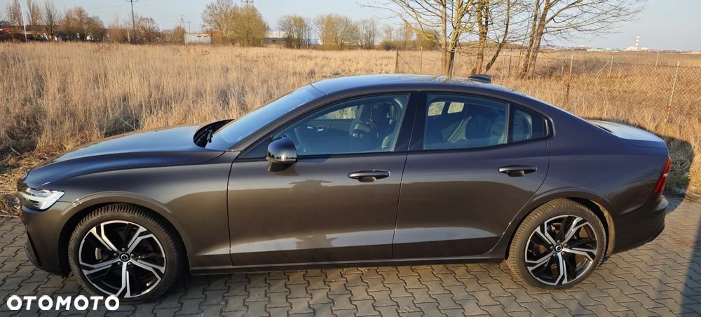 Volvo S60 B4 B DKG Plus Dark - 7